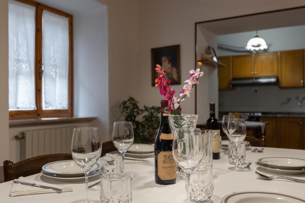 Enchanting Flat With Patio In Abbadia A Isola Monteriggioni Zewnętrze zdjęcie
