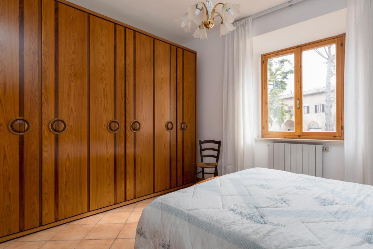 Enchanting Flat With Patio In Abbadia A Isola Monteriggioni Zewnętrze zdjęcie