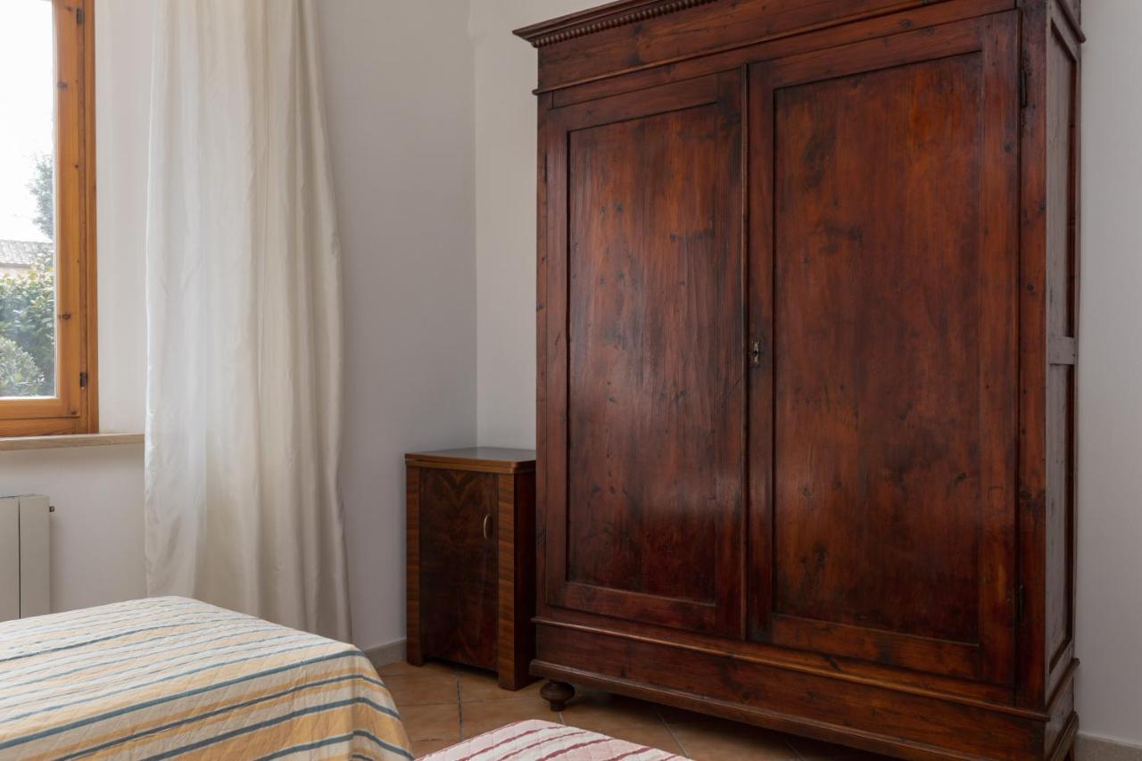 Enchanting Flat With Patio In Abbadia A Isola Monteriggioni Zewnętrze zdjęcie